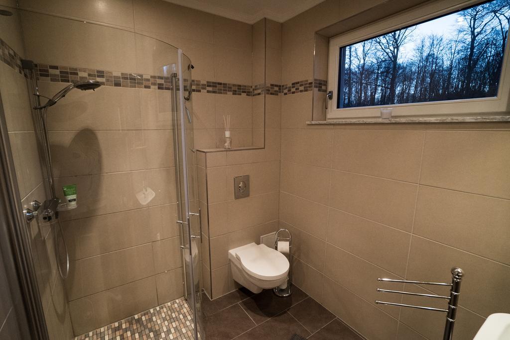 Gaestehaus Am Paradieshof Шверін Номер фото